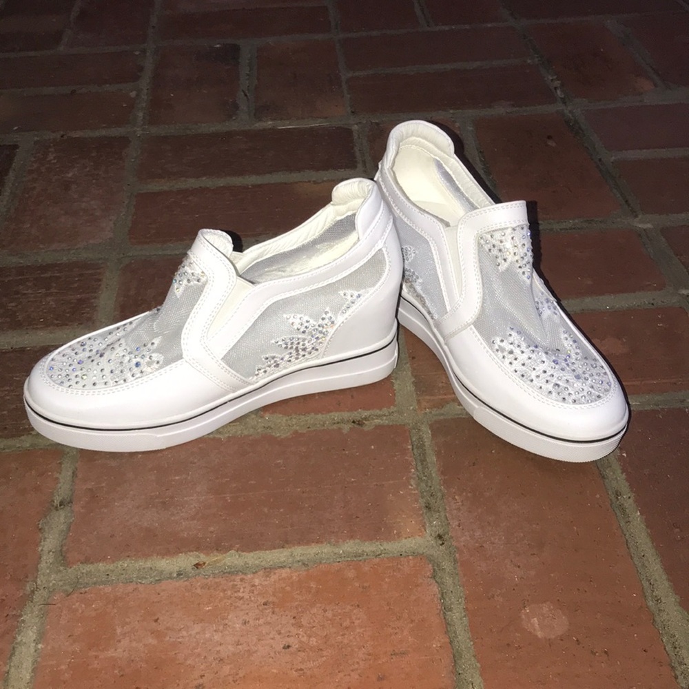 Diamond Flower Wedges